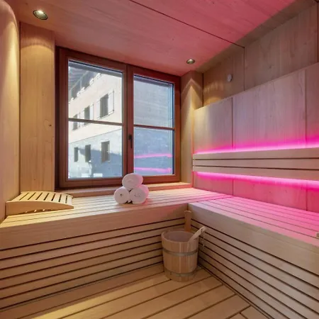 Βίλα 6br Chalet Lech 4 -heated Pool&gym - What'app - 0034-635-518-216 - For Reservations!!