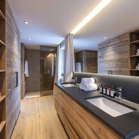 6br Chalet Lech 4 -heated Pool&gym - What'app - 0034-635-518-216 - For Reservations!! Βίλα *