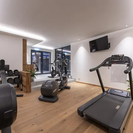 6br Chalet Lech 4 -heated Pool&gym - What'app - 0034-635-518-216 - For Reservations!!